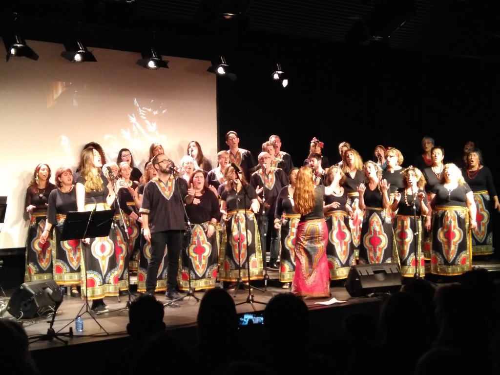 JOYFUL GOSPEL CHOIR & JOYFUL LITTLE LIGHTS